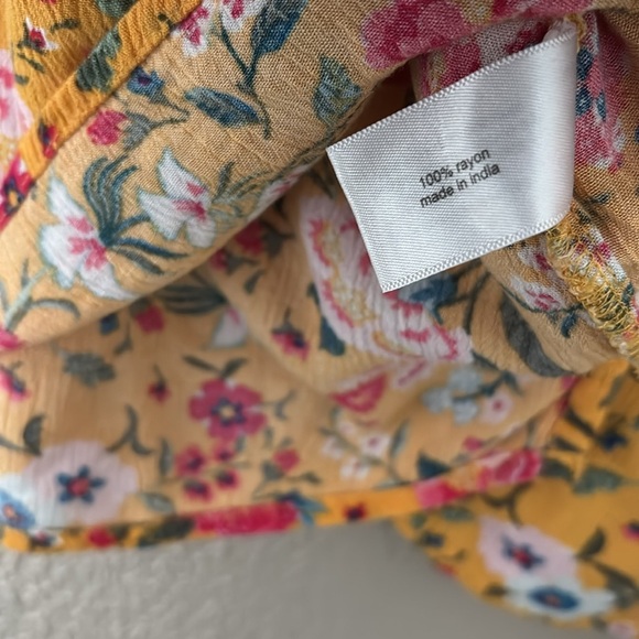 Women’s Lane Bryant Printed Tie Teck Top Yellow Floral, Size 16 - Picture 6 of 6